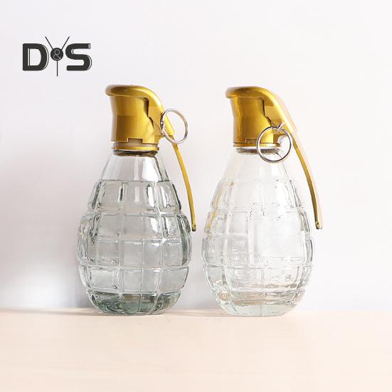 Decantador de Whisky de 120 ml Botella de Whisky de Cristal Pequeña para Bourbon Brandy Licor Ron Transparente para Beber Regalo para Hombre Papá Marido