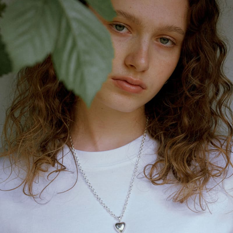 STUDIO LEIGH BOLD HEART NECKLACE