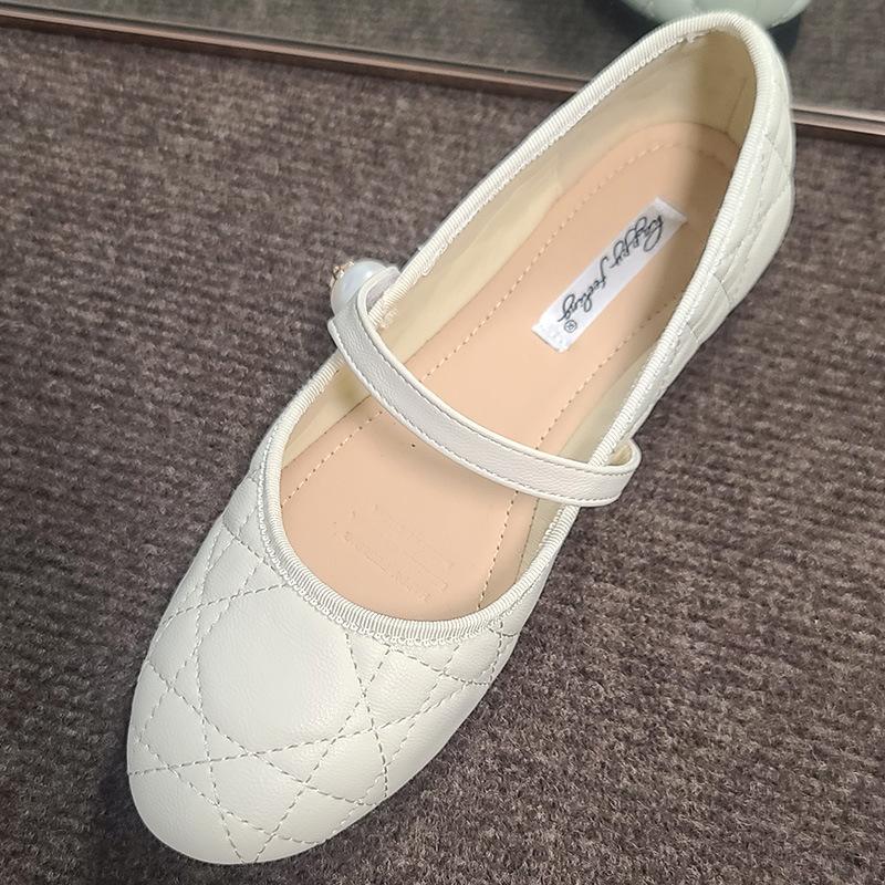 Gentle fairy pearl rhombus flat-bottomed shallow mouth ballet single shoes female retro Mary Jane shoes small leather shoes