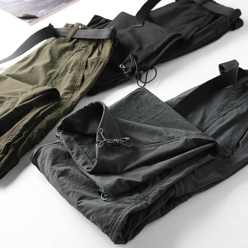 Men's Winter Plus Velvet Waterproof Windproof Ski Pants with Quick-Dry & Multi-Pocket Design
