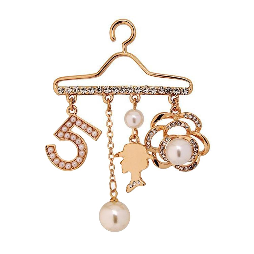 Women Girls Refined Creative Hanger Brooches Personality Number 5 Breastpin
