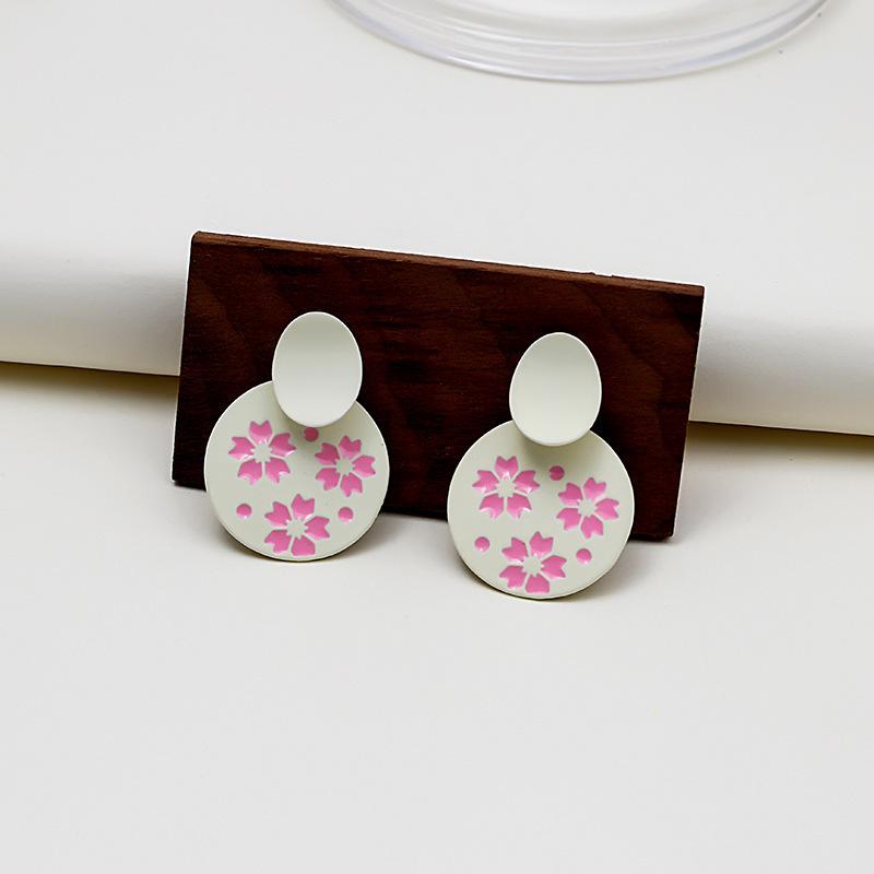 Cute Cartoon Earrings Female Eccentric Girl Stud Earrings Resin Doll Face Female Simple Earrings