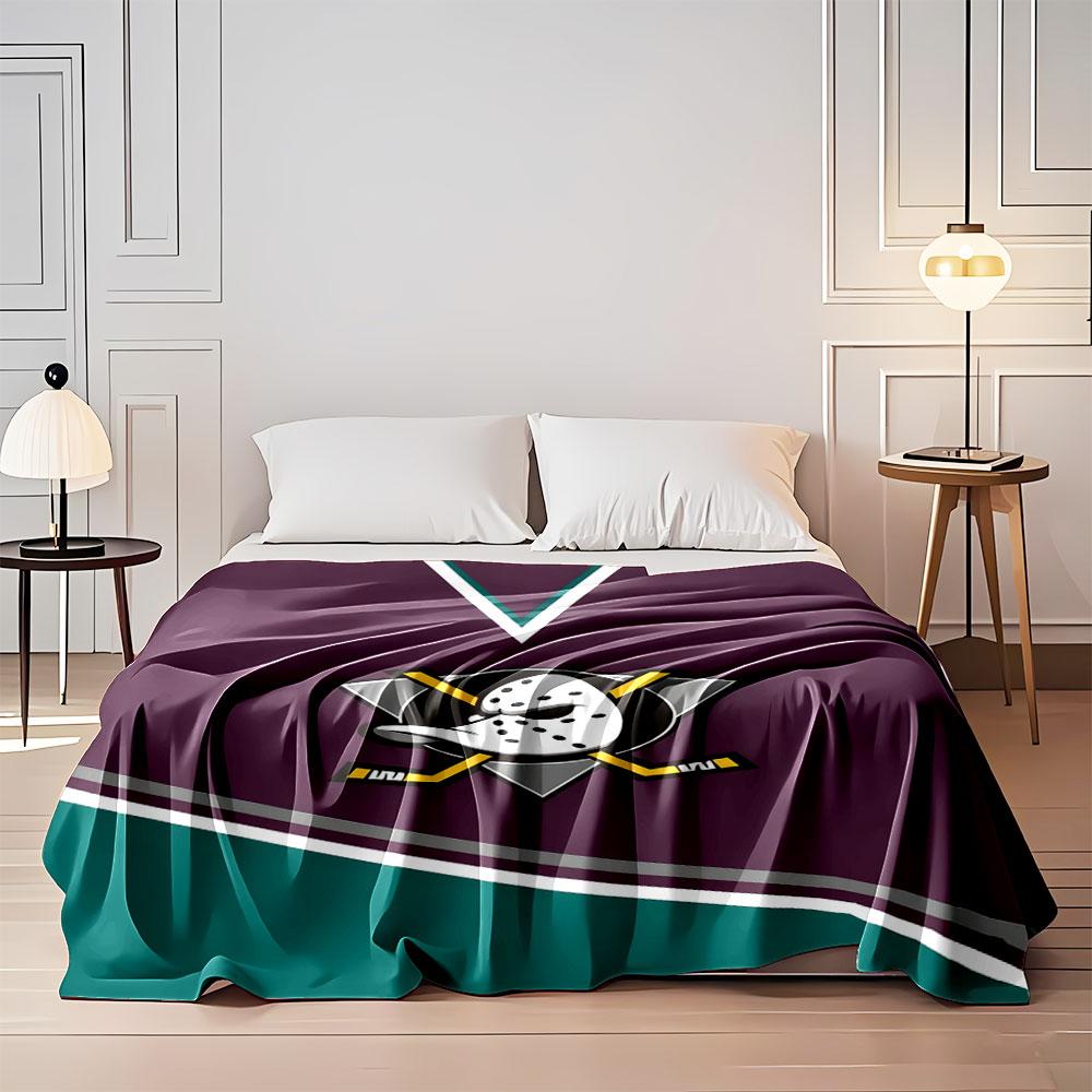 Hockey Mask Design Blanket Print Blanket Soft and Cozy Perfect for the Living Room Bed Sofa or a Nap,gift