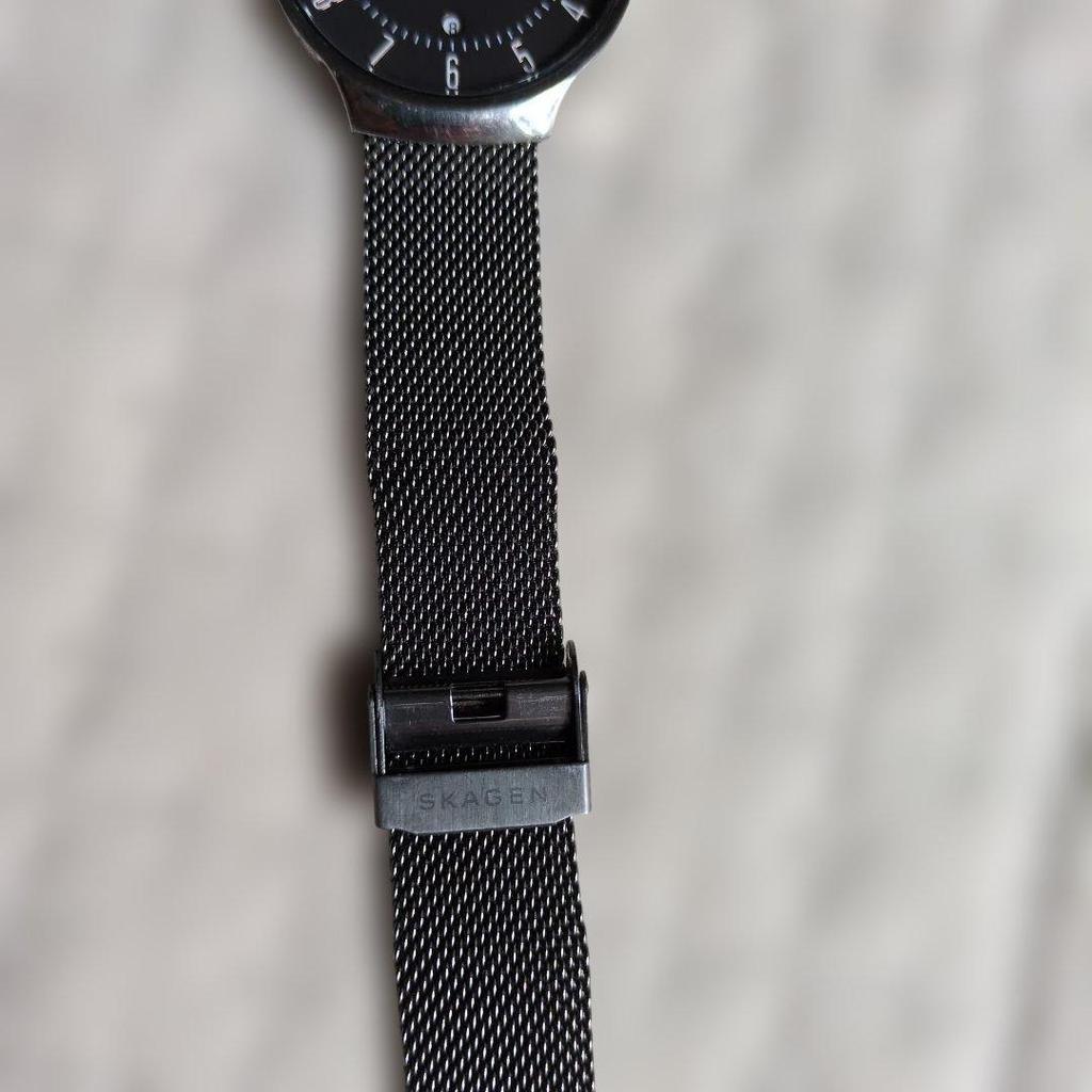 Used SKAGEN Watch Quartz Black Mesh Belt Battery Replaced (R8.7)