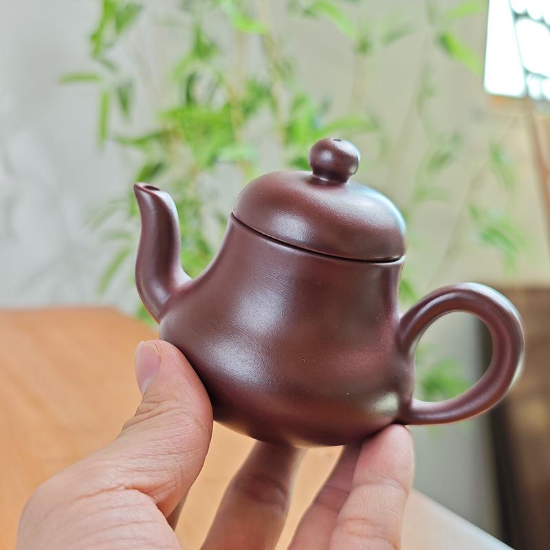 Chaozhou Siting Retro Semi-Handmade Gongfu Teapot – Exquisite Zisha Ceramic with Ancient Charm for Home Use.