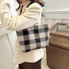 Fashionable Plaid Tote Bag For School And Daily Use With Soft Canvas Material