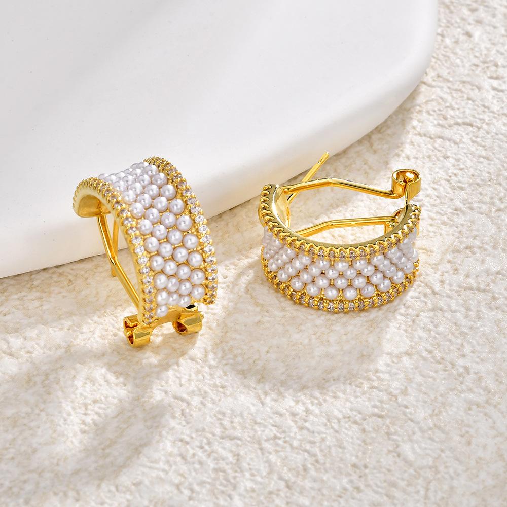 2026 Французские Элегантные Широкие Жемчужные Серьги-Кольца Формы C с Микро-Инкрустацией Цирконами, Позолоченные Серьги-Застежки для Женщин