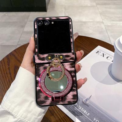 Luxury Leopard Print PU Leather Phone Case for Motorola Razr 50 60 Ultra +2024 2025 Featuring A Mirror Bracket and A Ring Buckle