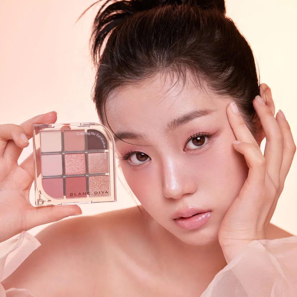 BLANCDIVA Coloring: me 9-Shade Eyeshadow Palette (2 Options) 01 Peony Scented