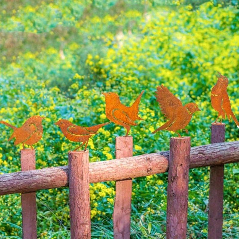 Vividly Colored Metal Garden Stake Animal Design Floor Plug Yard Decor Outdoor Accent Halloween Christmas New Year Gift