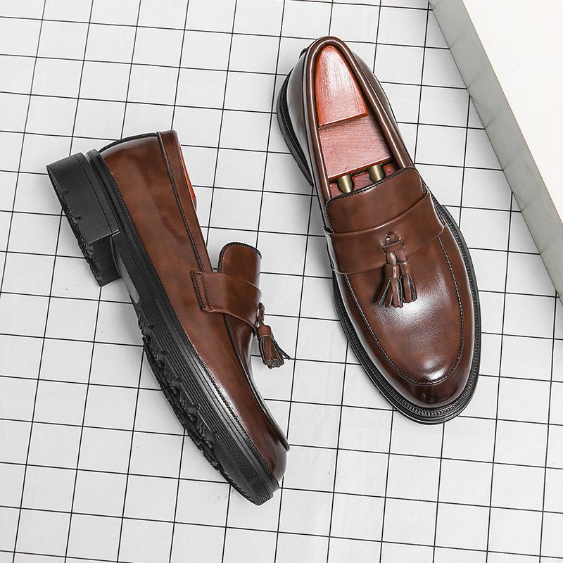 Men's New Brock Business Casual Leather Shoes Comfortable and Breathable Tassel One Pedal Sleeve Loafers Men's Series