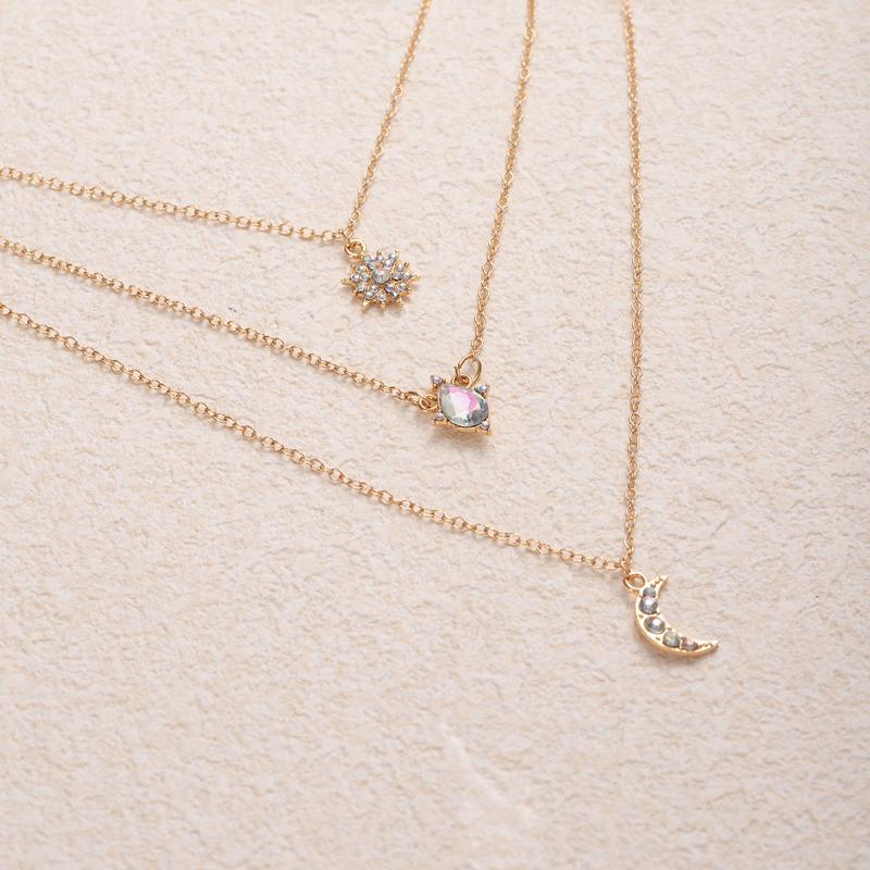 Stacked Star Necklace Jewelry Women's Retro Multi-layer Light Luxury Design Diamond-encrusted Water Drop Pendant