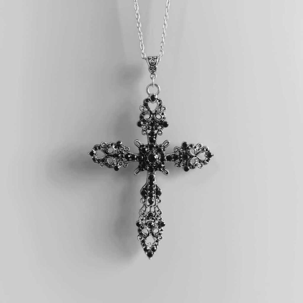Dark Gothic Cross Pendant Necklace For Men And Women With Zinc Alloy Chain Jewelry Accessory
