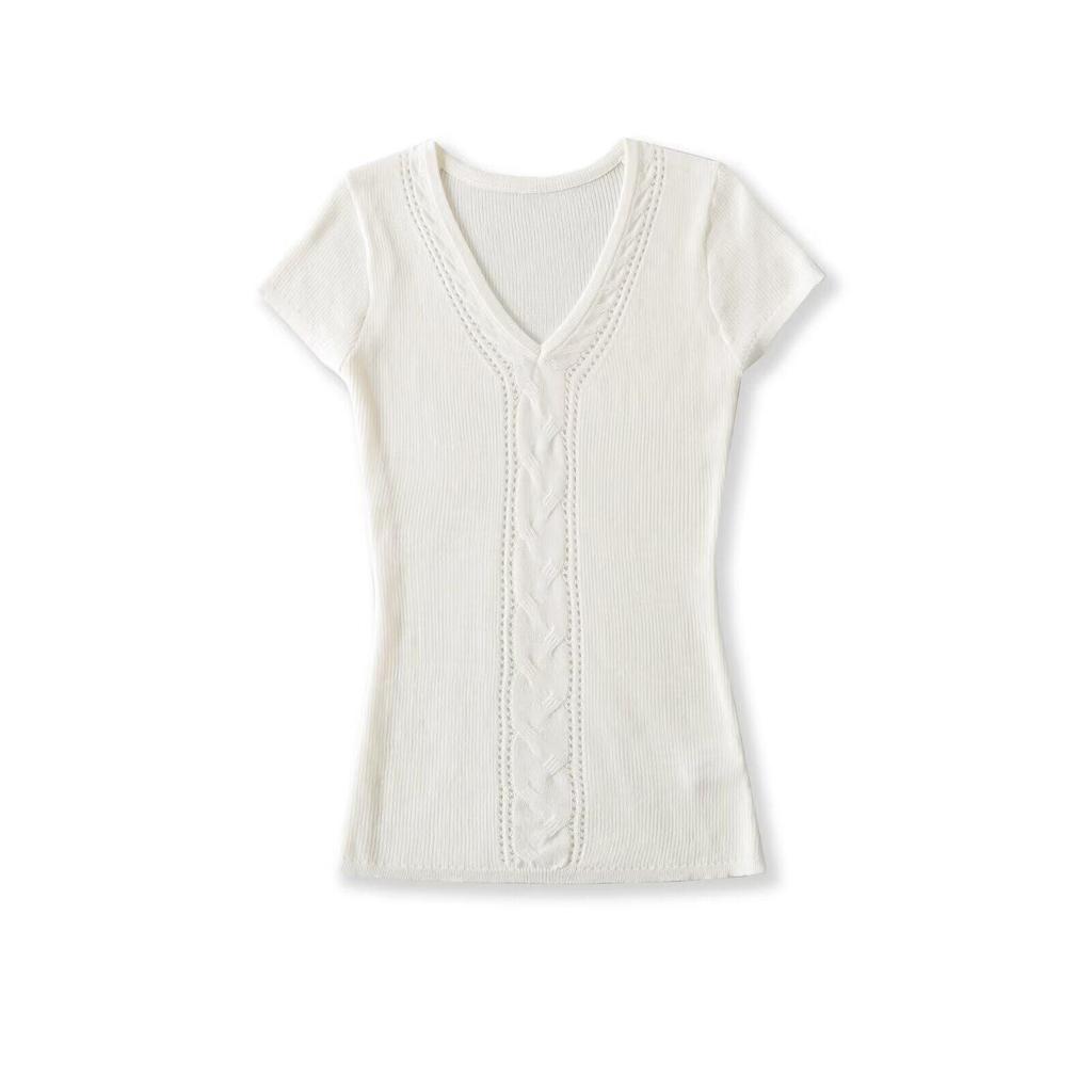 Slim-Fit V-Neck Cable Knit Short-Sleeve Sweater – Figure-Flattering Waist-Cinched Top