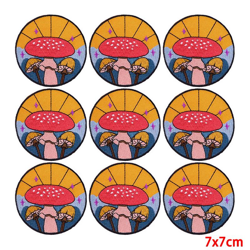 10 Pcs/lot Wholesale Embroidery Patch Iron On Patches For Clothing Patches On Clothes Jackets Decor Applique Sew Supplies