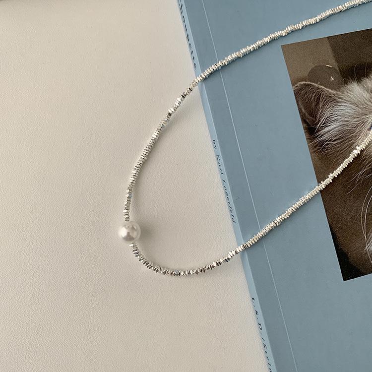 French Vintage-Inspired Pearl & Silver Necklace: Elegant, Versatile, High-Class Design