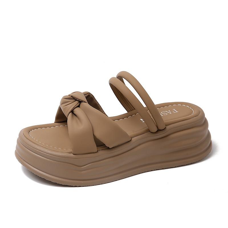 Two Wearing Cool Slippers Women's Summer New Platform Casual Drag Outer Slippers Beach Shoes