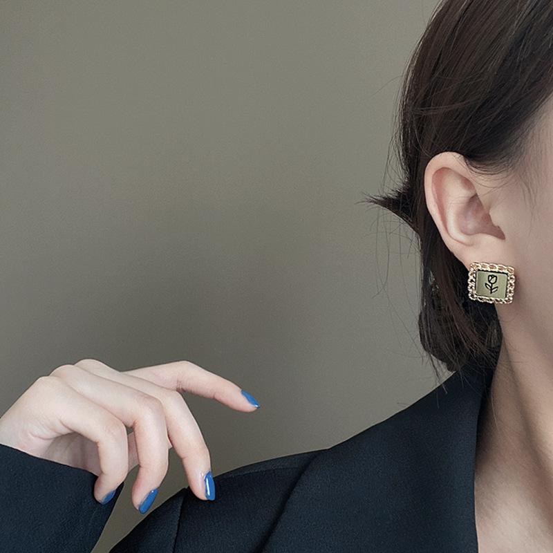 French Retro Rose Stud Earrings Female Hong Kong Style Advanced Sense Metal Square Earrings Simple Personalized Ear Jewelry
