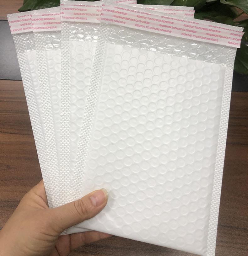 Lila selbstklebende Luftpolsterversandtasche – Stoßfest, Druckbeständig Schmuckgeschenkumschlag