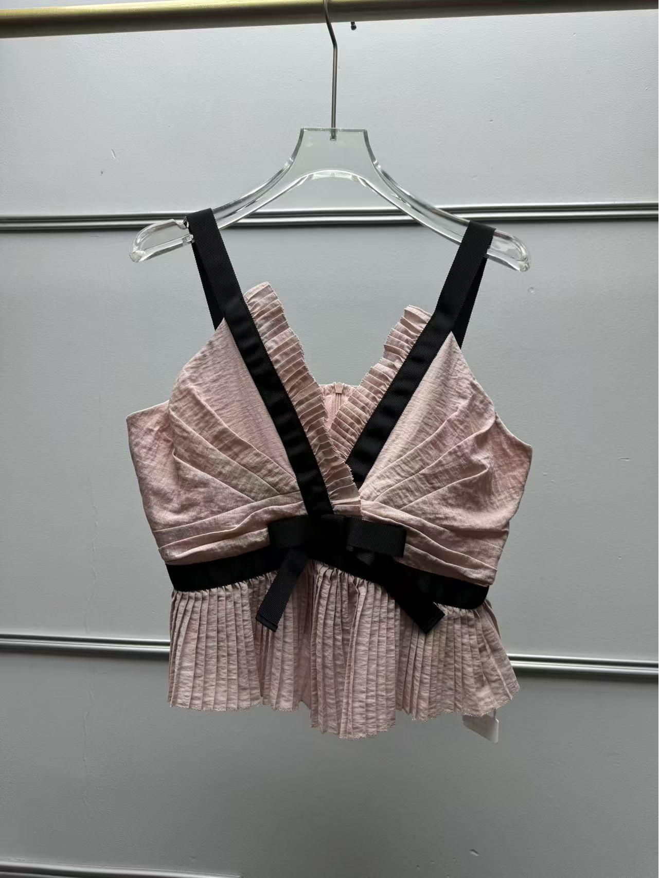 French 2026 Spring/Summer Ruffled Contrast Bow Deep V-Neck Cropped Camisole for Women S розовый