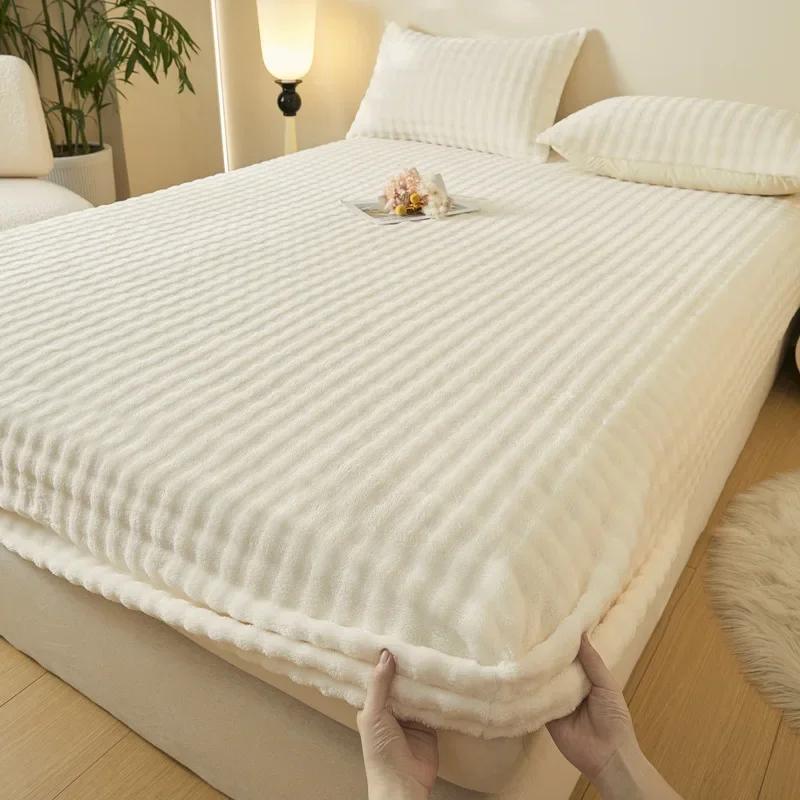 A-class Rabbit Plush Bedsheet Winter Mother And Baby Grade Thicking Warm And Anti-static Milk Velvet Mattress Protective Cover 120x200cm 1pcs