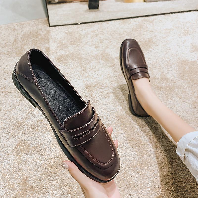 Loafers women's British style black flat-soled small leather shoes spring and autumn soft-soled Doudou single shoes spring professional work shoes w