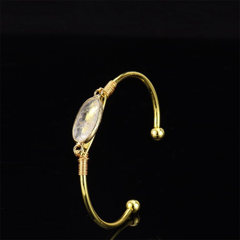 Hand-Wound Natural Stone Crystal Stone Moonstone Gold Hemming Bracelet Bracelet Bracelet B15