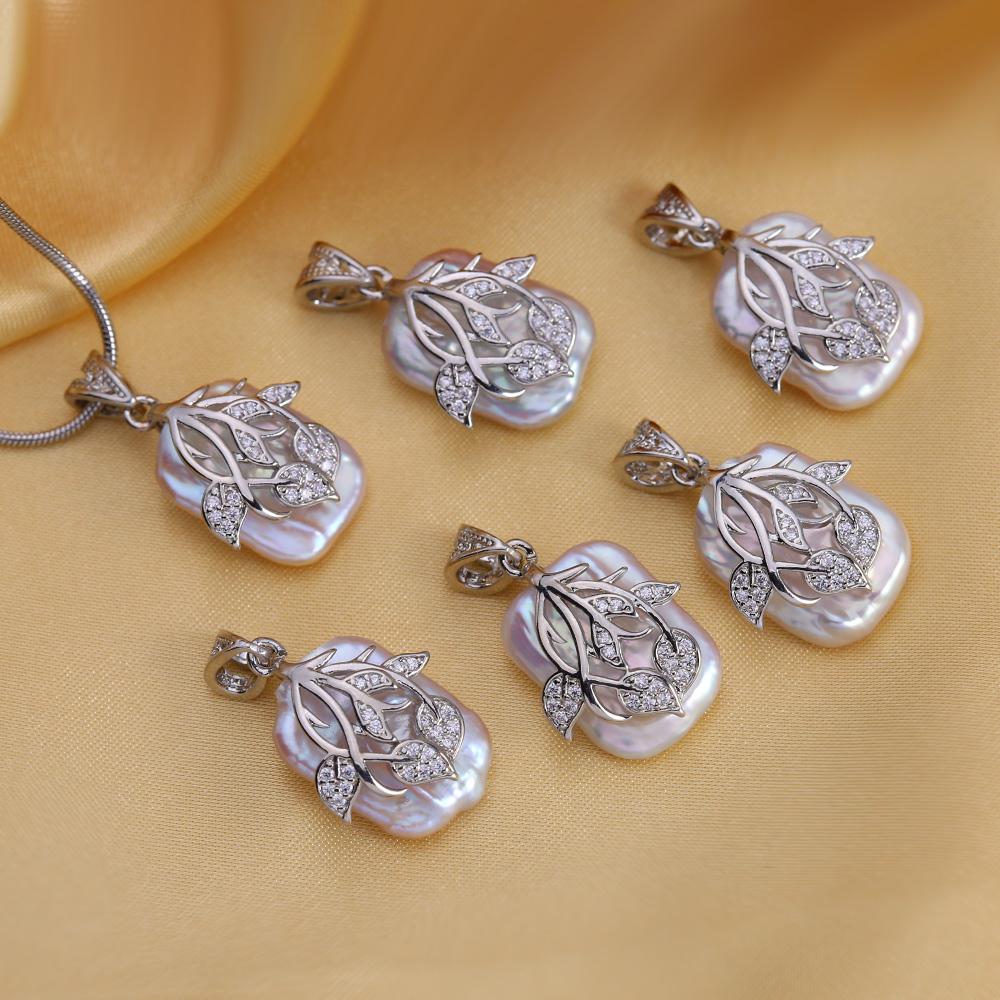 SENIKO Collane di perle barocche di grandi dimensioni d'acqua dolce naturale per donna Ciondolo con zirconi cubici di fiori alla moda con catena regalo di compleanno
