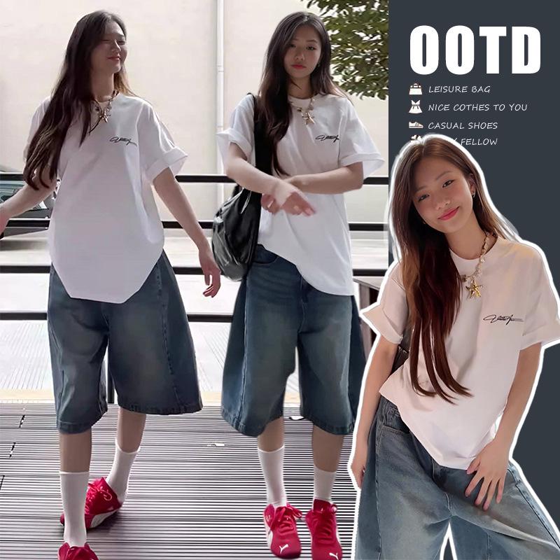 

Maternity T-shirt & Washed Blue Wide-Leg Capris/Shorts Set for Women - Summer 2026 Double Extra Large (2XL)