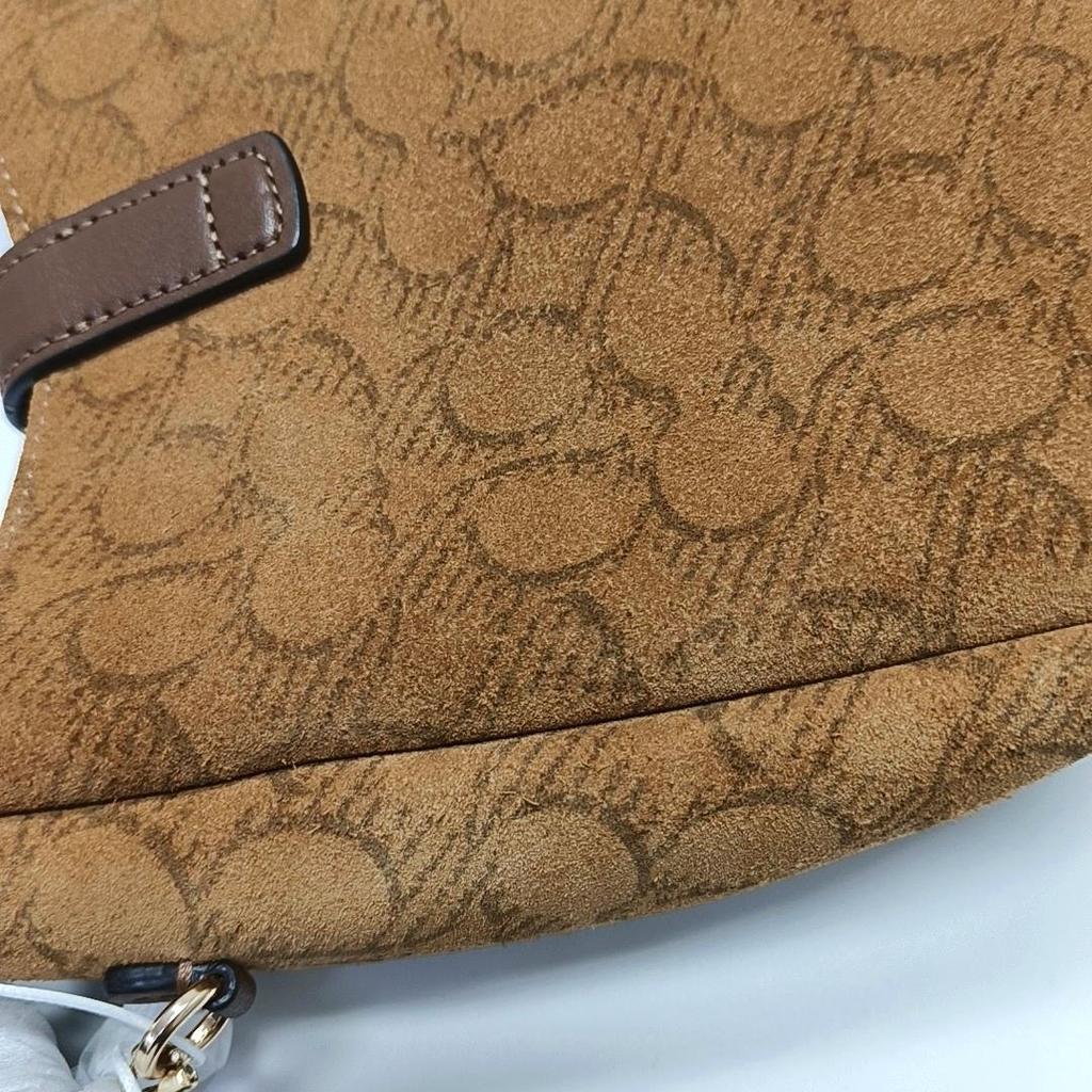 [Pre-Owned] Hadley 20 Letter Logo Adjustable Shoulder Strap Iconic Suede And Smooth Leather Crossbody Bag Mini - Very Good #1W6X459