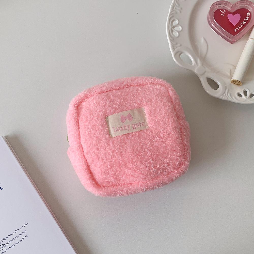 Ins Plush Square Makeup Bag Small Cosmetic Organizer Student Earphones Data Cable Storage Bag Travel Organizer Bags Toiletry Bag