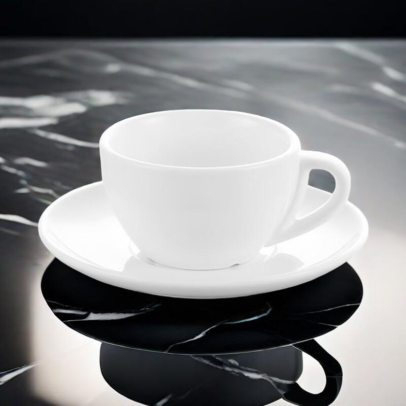 Einfaches Weißes Keramik-Kaffeebecher- und Untertassen-Set
