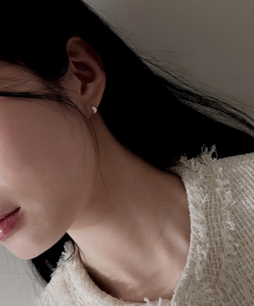 Knosis [925 Silver] Tiny Earrings