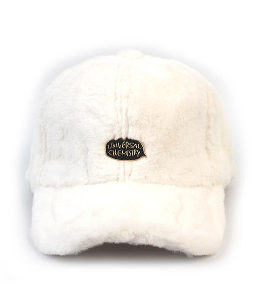 Yunibeosyeolkemiseuteuli Bubble White Fur Ballcap