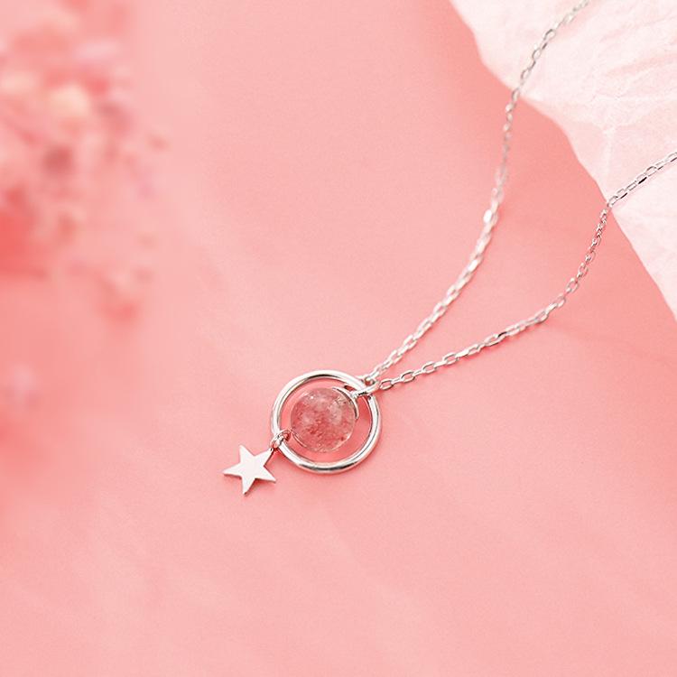 Collier étoile en cristal de fraise, design simple et personnalisé, chaîne de clavicule pour étudiante en pierre de lune et forêt
