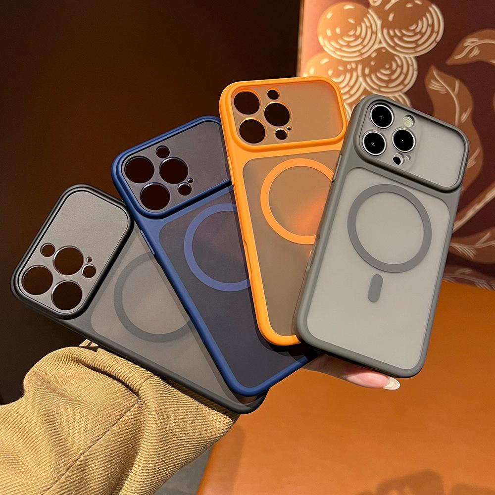 Fine hole skin-sensitive magnetic case is suitable for Apple 17promax mobile phone case iPhone16 transparent protective case 13.