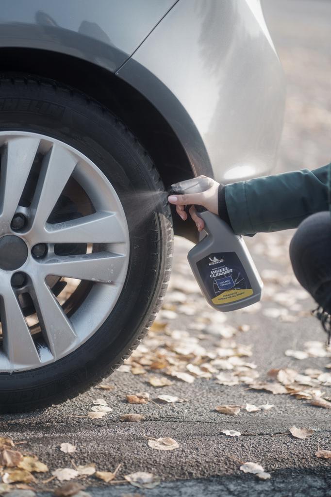 Płyn Do Czyszczenia Felg Wheel Cleaner 650Ml Neutralne Ph Michelin