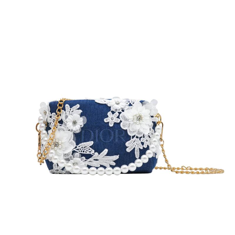 DIOR Bag [Customized Cosmetic Bag] Spring Letter Flowers High-end Romantic Elegant French Commuting Handbag Shoulder Denim Cosmetic Storage Portable белый