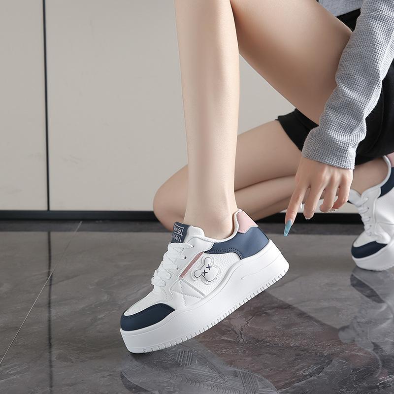 2025 autumn new ins Korean version of the trend of white shoes, female students platform versatile casual sports board shoes MXF02