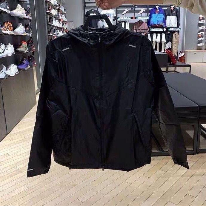 Schnelltrocknende Windjacke mit Kapuze für Herren: Vielseitige Sonnenschutzjacke für Outdoor & Fitness