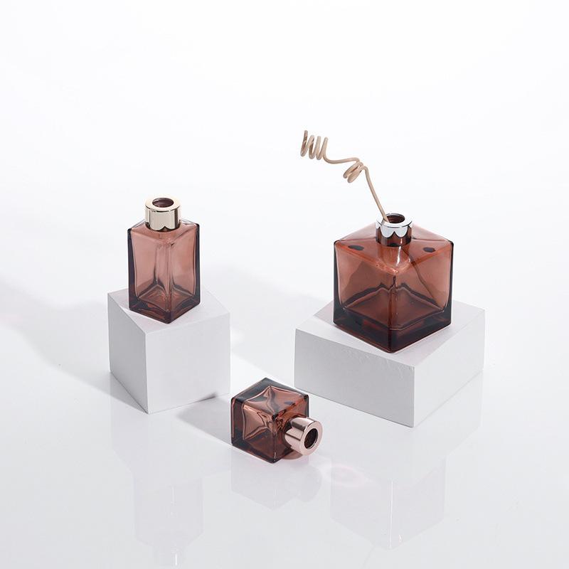 Square Glass Aroma Diffuser Bottle, Frosted 100ml, High-Quality Empty Bottle for Hotel Fragrances.