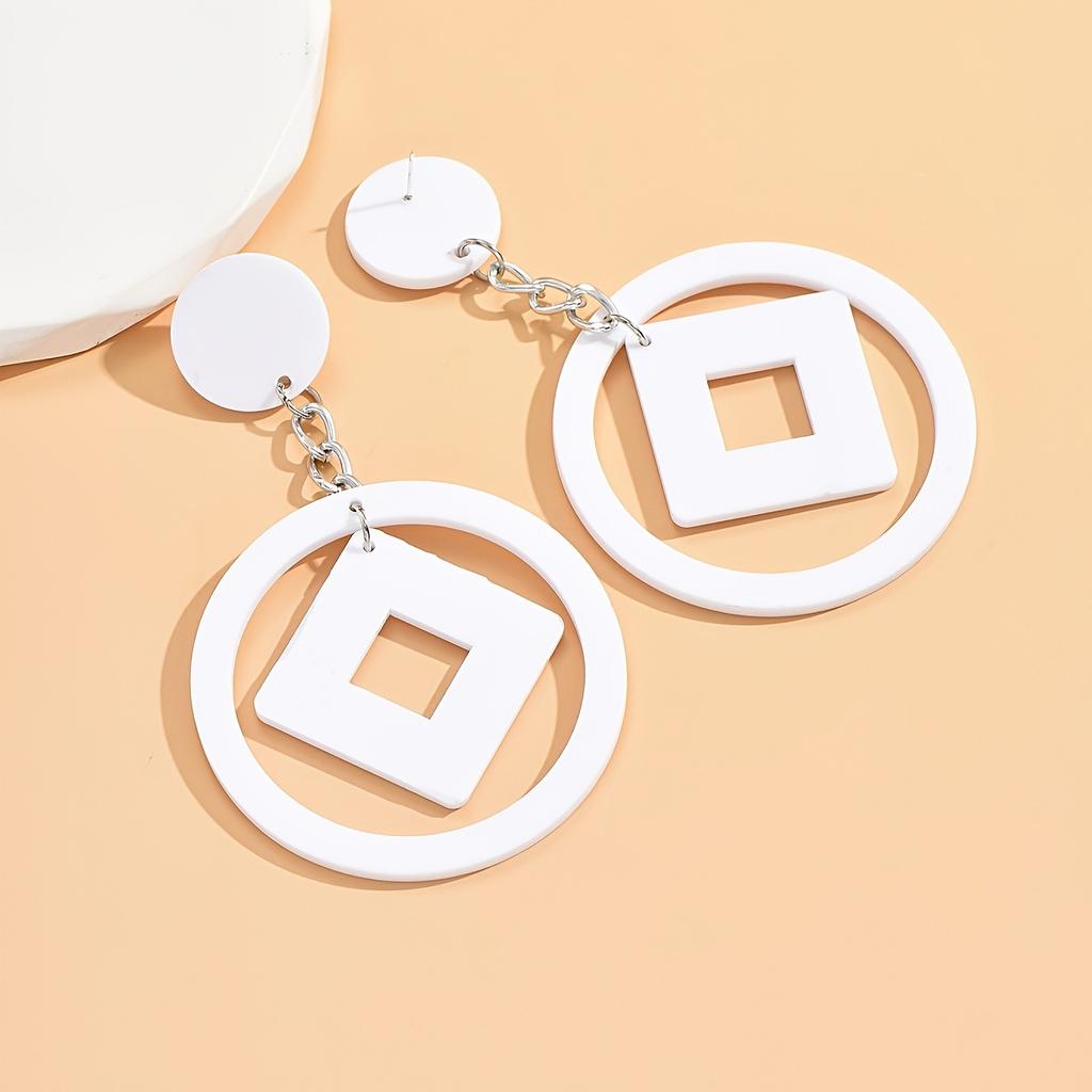 Large Exaggerated and Sexy Big Circle Earrings, Earclips and Hipster Party Accessories On The Streets of Europe, America, Japan and Korea