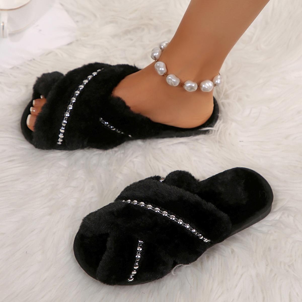 

Новые пушистые женские тапочки с перекрестными ремешками, домашние плоские шлепанцы со стразами, хлопковые тапочки для деревянного пола 42-43 чёрный