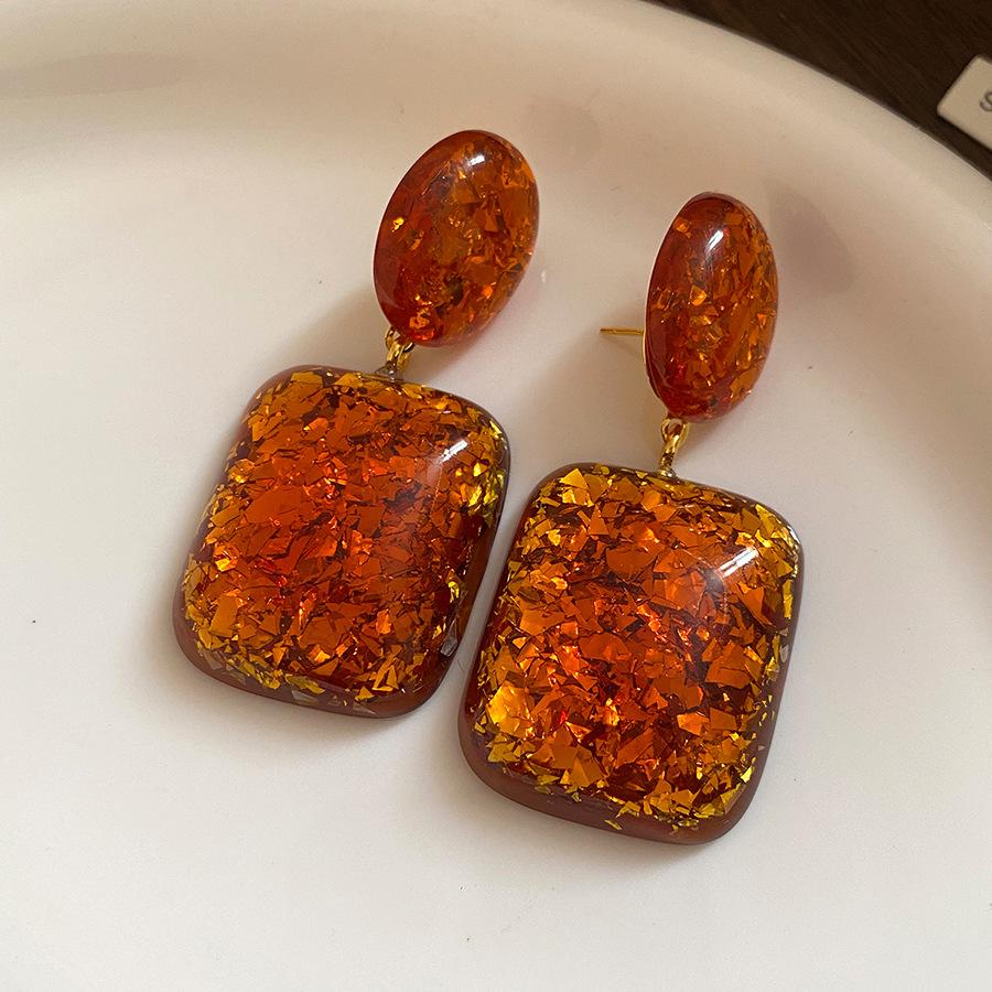 Silver needle resin square pendant earrings women s Maillard retro earrings light luxury high-end earrings design sense niche