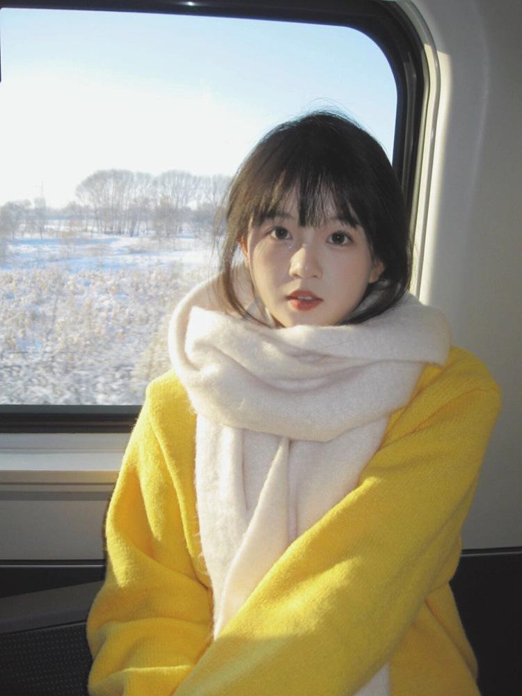 Korean atmosphere Mohair plaid plush scarf women's 1116 autumn and winter warm atmosphere couple scarf