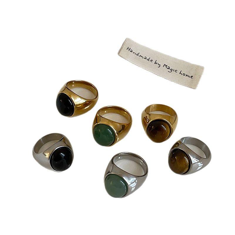 Elegant Women's Natural Stone Polished Metal Ring - Niche Fashion Design