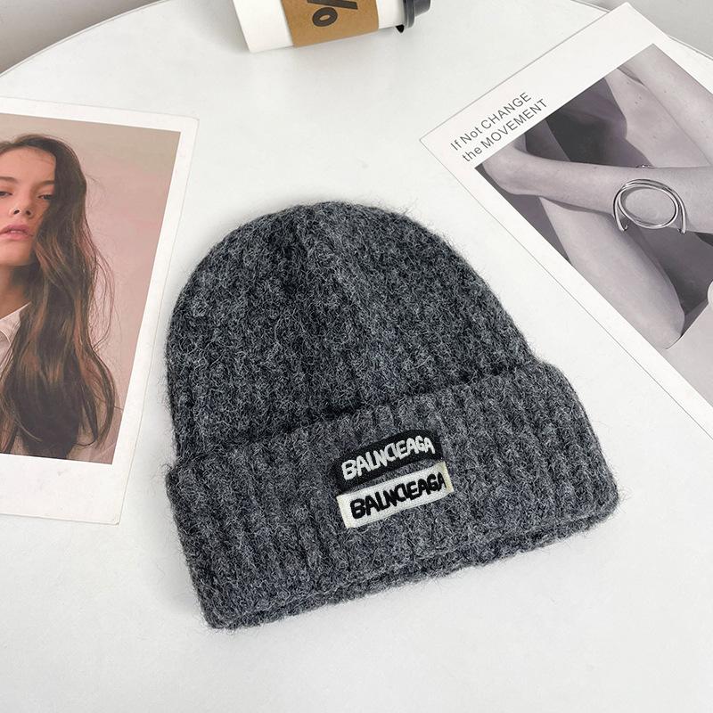 Cloth label letter knitted hat women's autumn and winter warm ear protection cycling cold hat couple versatile loose wool hat