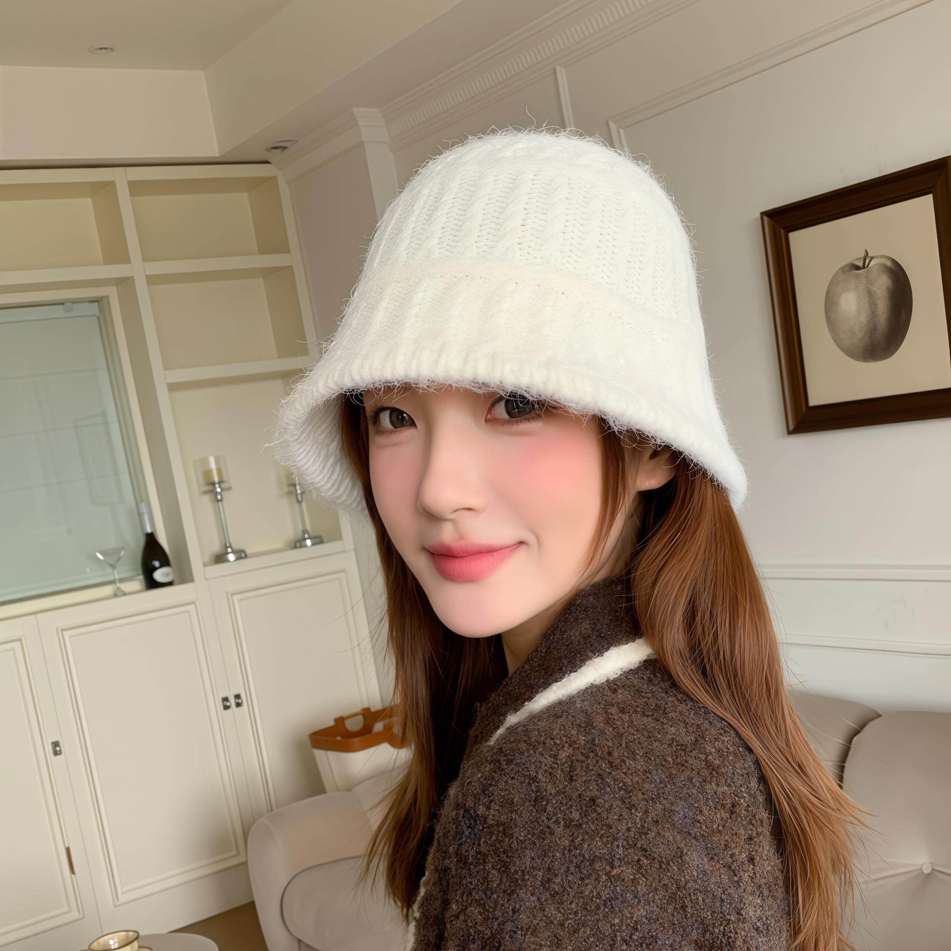 

Korean Style Lambswool Bucket Hat - Warm Autumn/Winter Fisherman Cap for Women