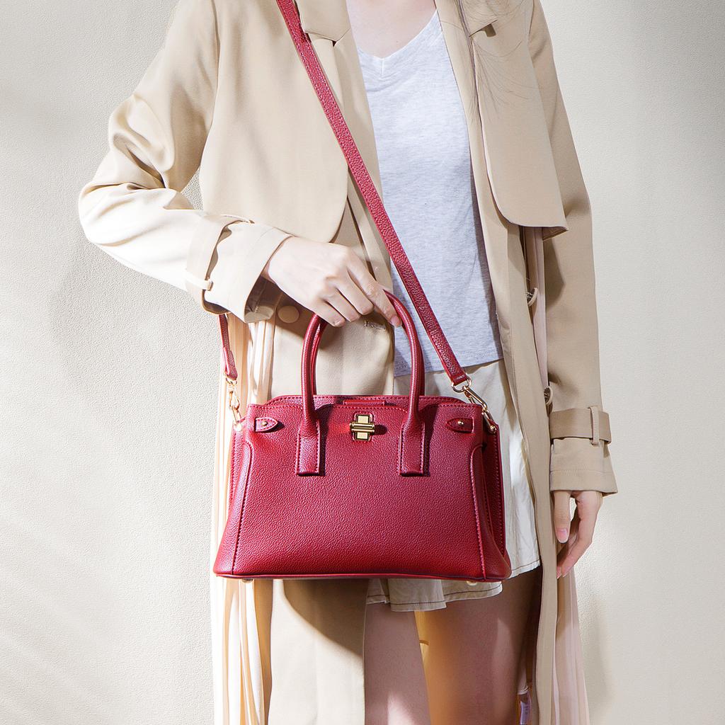 Send Gifts, Silk Scarves, New Mothers, Red Wedding Bags, Wedding Gifts For Brides, Handbags, Messenger Women'S Bags