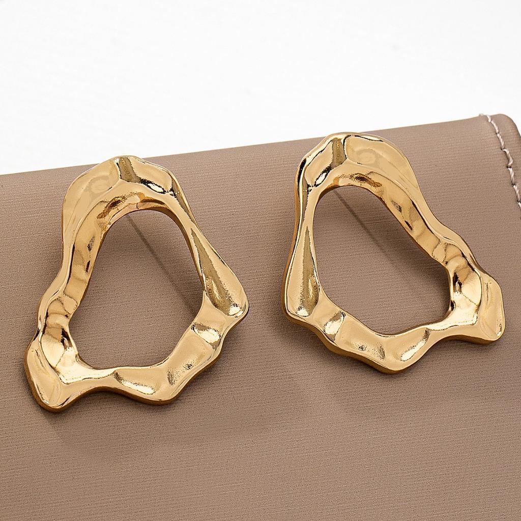 2 Paar Übertriebene Geometrische Legierung Ohrringe Damen Einfacher Mode Statement Ohrschmuck Luxuriöse Minimalistische Hängeohrstecker für Alle Altersgruppen